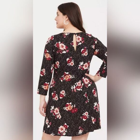 Torrid Floral & Leopard Print Challis Shift Dress with Keyhole Back (00) - Picture 2 of 7